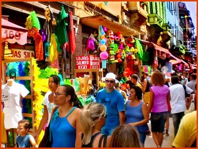 the-vibrant-colors-of-rio-centro-market-saara-photo-by-jota-p