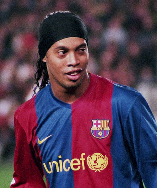 500px-ronaldinho_11feb2007