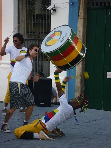 Playing olodum in the streets of Salvador, Photo by 109746951113559996020 / Picasa License.