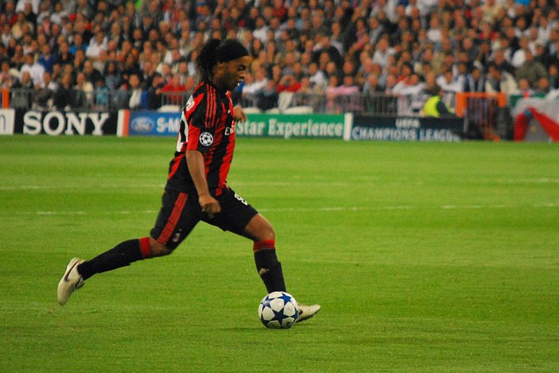 Ronaldinho is set to swap the red and black of Milan for the red and black of Flamengo