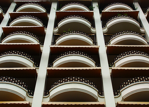 Famous Art Déco Biarritz Building, photo by MCorreiaCampos/Creative Commons License