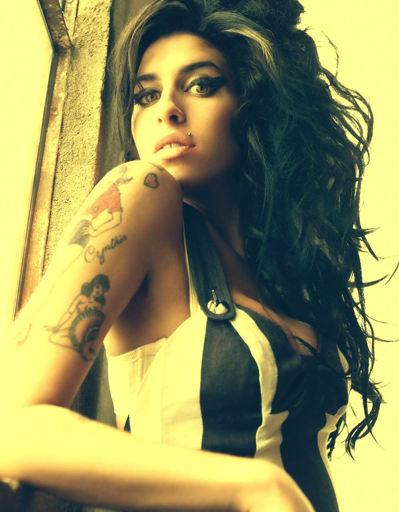 Amy Winehouse has died at just 27 years of age. Rio de Janeiro, Brazil, News