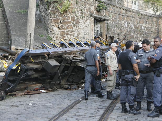 Santa Teresa Bonde Accident Kills 5 in Rio: Daily