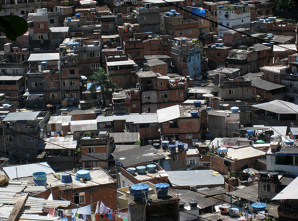 New Focus on Rocinha Construction: Daily