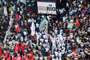 150,000 in Rio Oil Royalties Protest: Daily