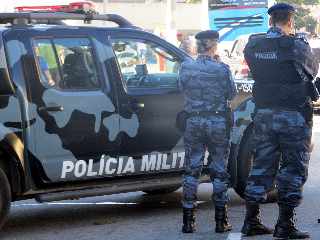 Woman and 9-year-old girl killed and 20 injured in shooting at Carnival parade in Rio de Janeiro state