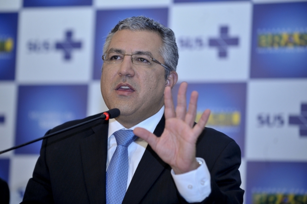 Health Minister Alexandre Padilha is dedicated to improving Brazil's hospital care, Rio de Janeiro, Brazil, News