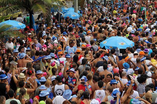 Carnival 2012: Bloco Vira-Lata, by Joana Coimbra/Riotur.