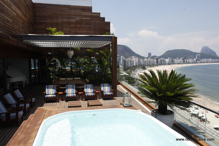 The four bedroom penthouse directly on Copacabana Beach, photo by Rio Exclusive.