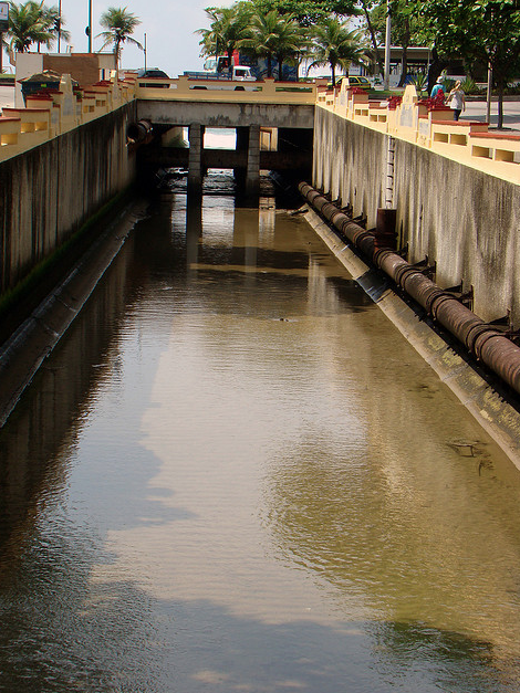 The canal that runs along Rua Visconde de Albuquerque on Lelon's western border, Rio de Janeiro, Brazil News