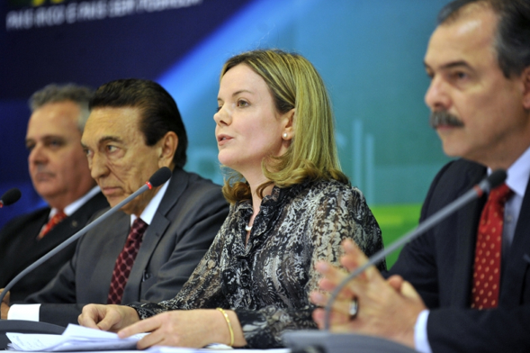 Brazil Oil Royalties Bill is announced, Rio de Janeiro, Brazil News