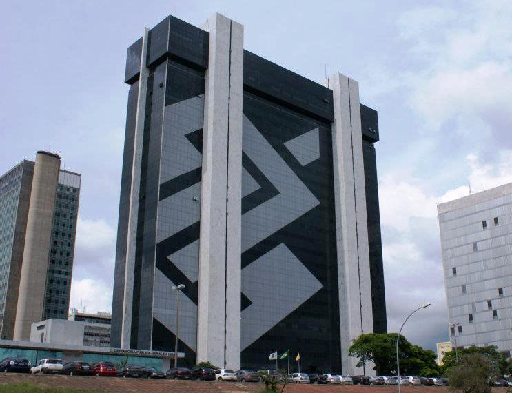 Banco do Brasil HQ in Brasília, photo by Ben Tavener.