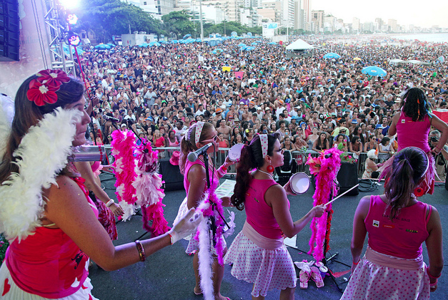 Mulheres de Chico bloco, Carnival, Rio de Janeiro, Brazil News