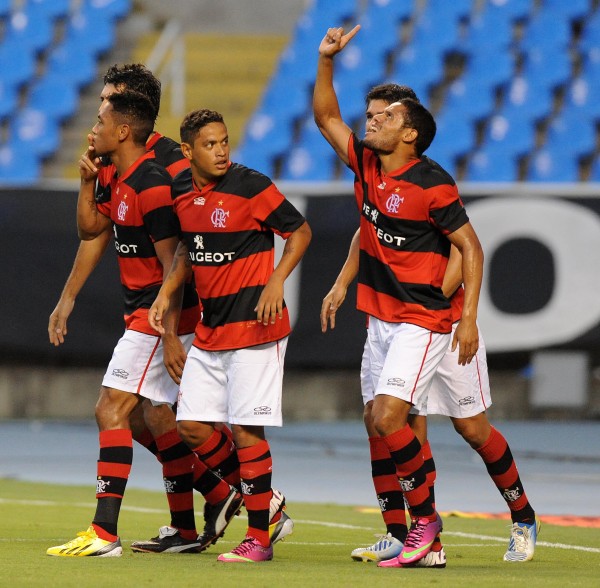 Flamengo Beat Botafogo in Classico: Daily