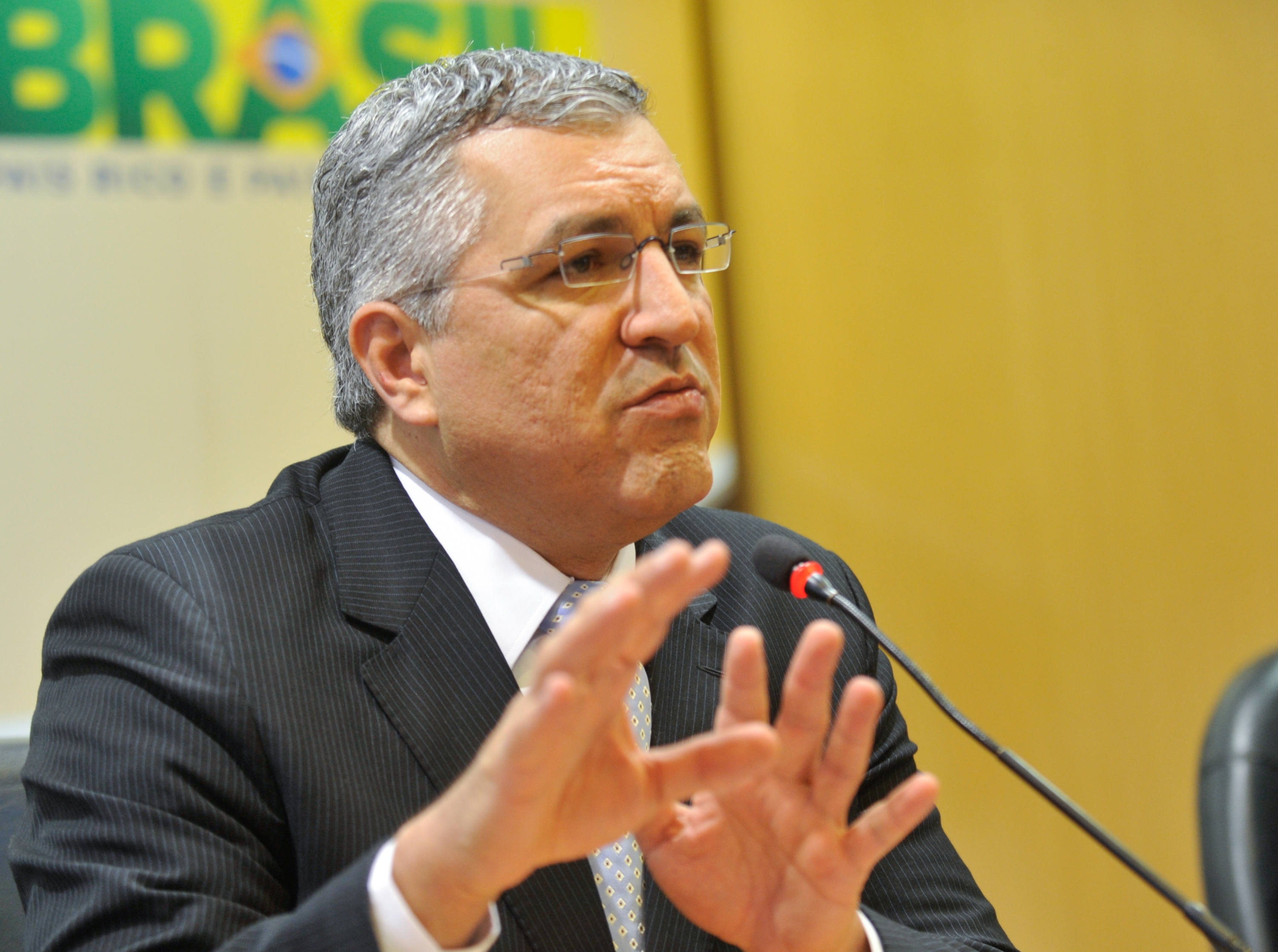 Brazil Health Minister Alexandre Padilha said steps being taken would tackle the shortage of doctors in the Brazilian health system, Elza Fiúza/ABr.