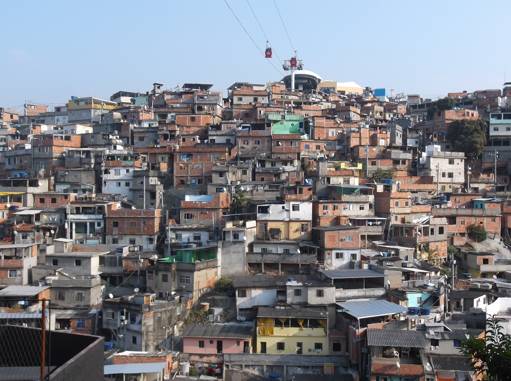 Favela Communities in Rio Launch App to Combat Fake Covid-19 Information