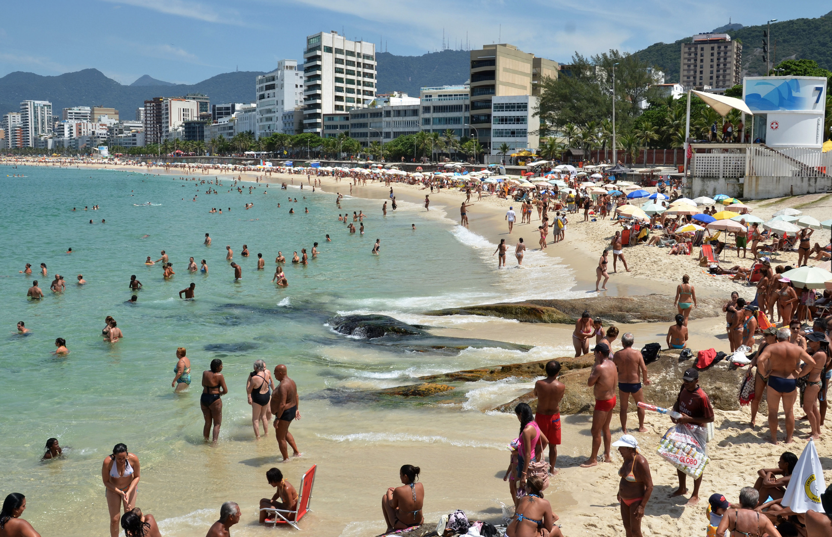 Rio to Implement Policies to Decrease Thefts on Beaches