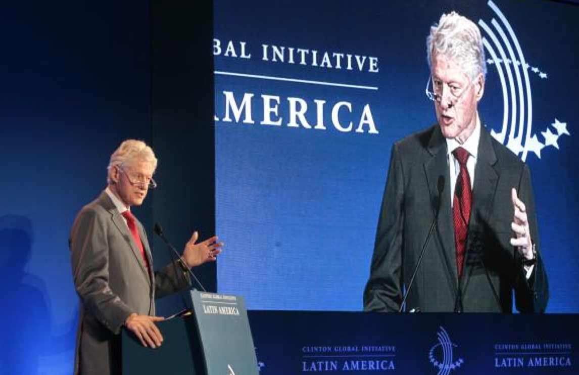 Ex-president of the U.S., Bill Clinton is in Rio de Janeiro, Brazil News
