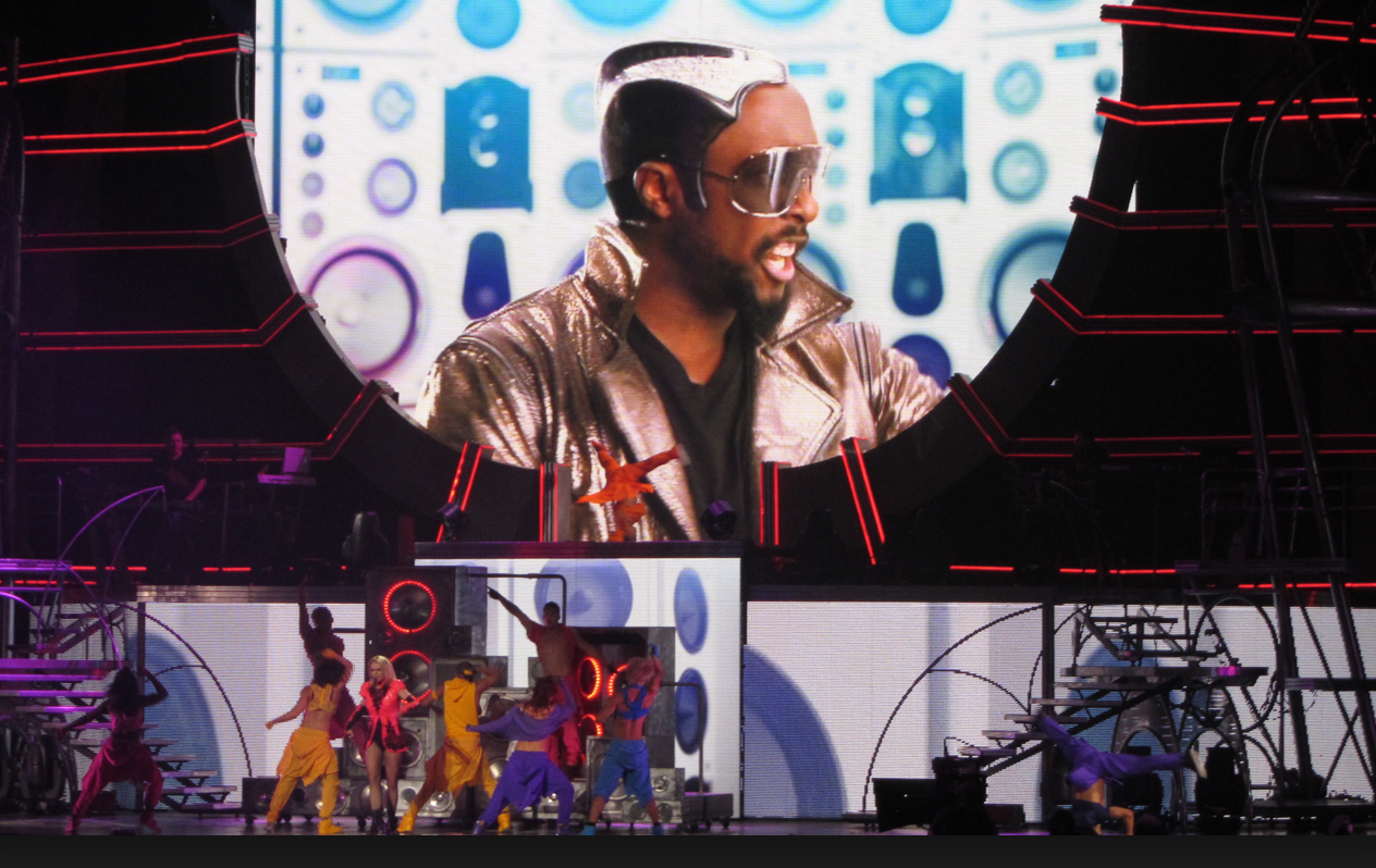 Will.i.am of the Black Eyed Peas, Rio de Janeiro, Brazil News