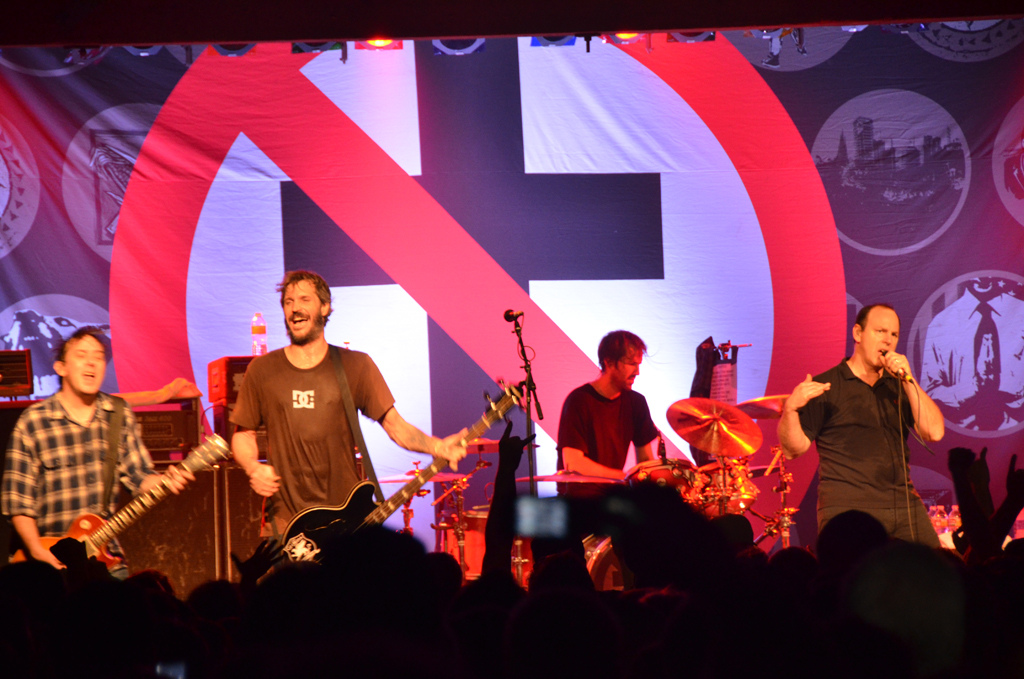 Punk Band Bad Religion to Play in Rio