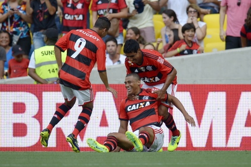 Flamengo Win Campeonato Carioca Opener: Daily