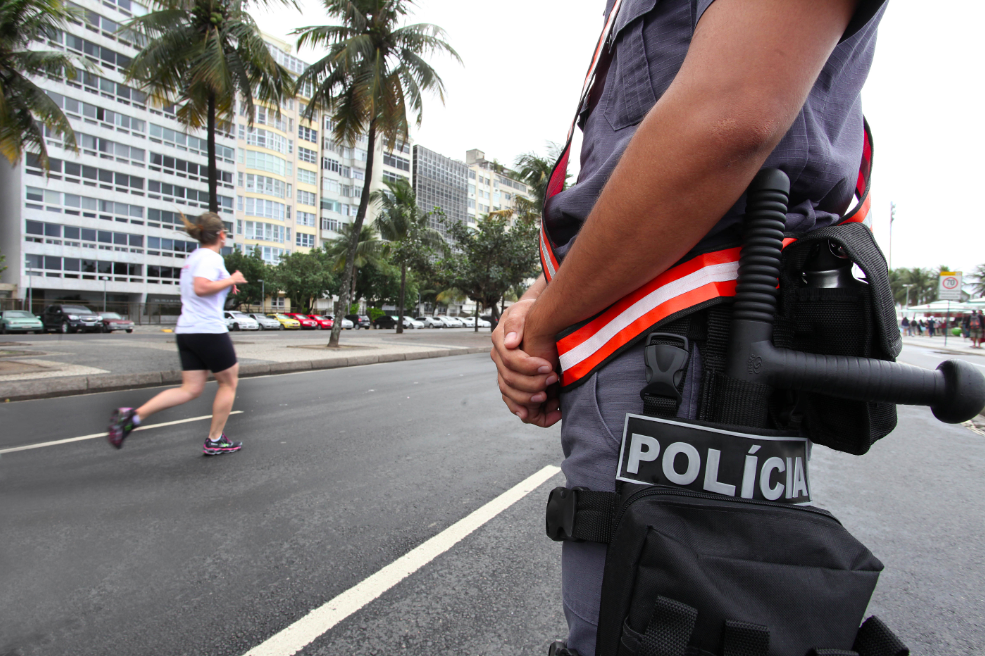 In Rio de Janeiro police officers arrested a tourist, Rio, Rio de Janeiro, Brazil, Brazil News