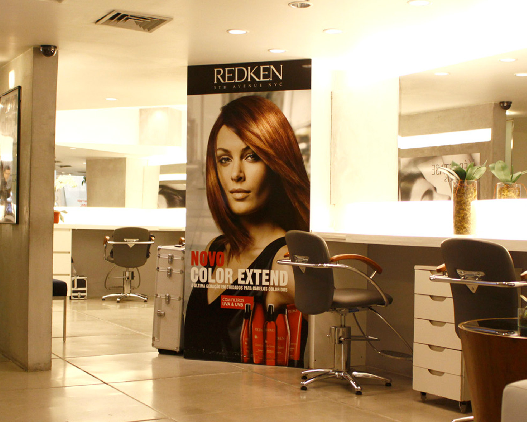 Ophicina do Cabelo in Leblon Shopping, Rio de Janeiro, Brail, Brazil News