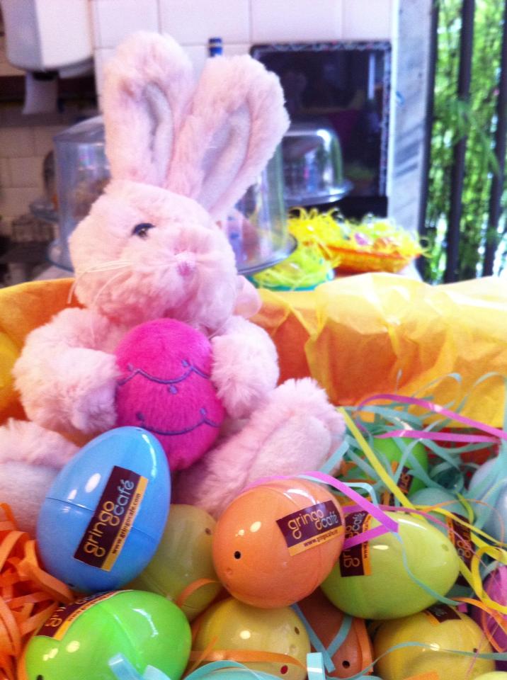 Gringo Café Easter, Rio de Janeiro, Brazil News