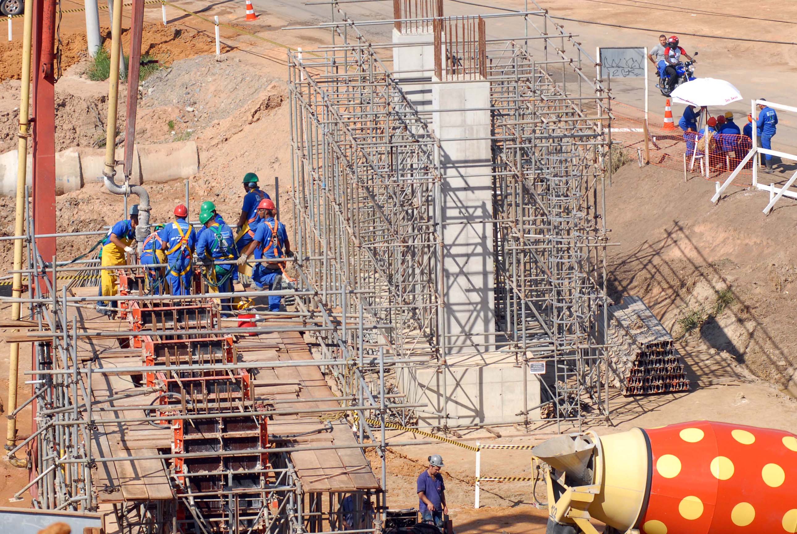 Construction costs dropped in July yet still remain high as the construction market hits a slump, photo by Ignacio Ferreira/ImprensaRJ