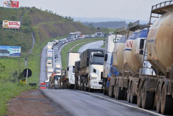 Truckers Agree to Unblock Brazil’s Federal Highways
