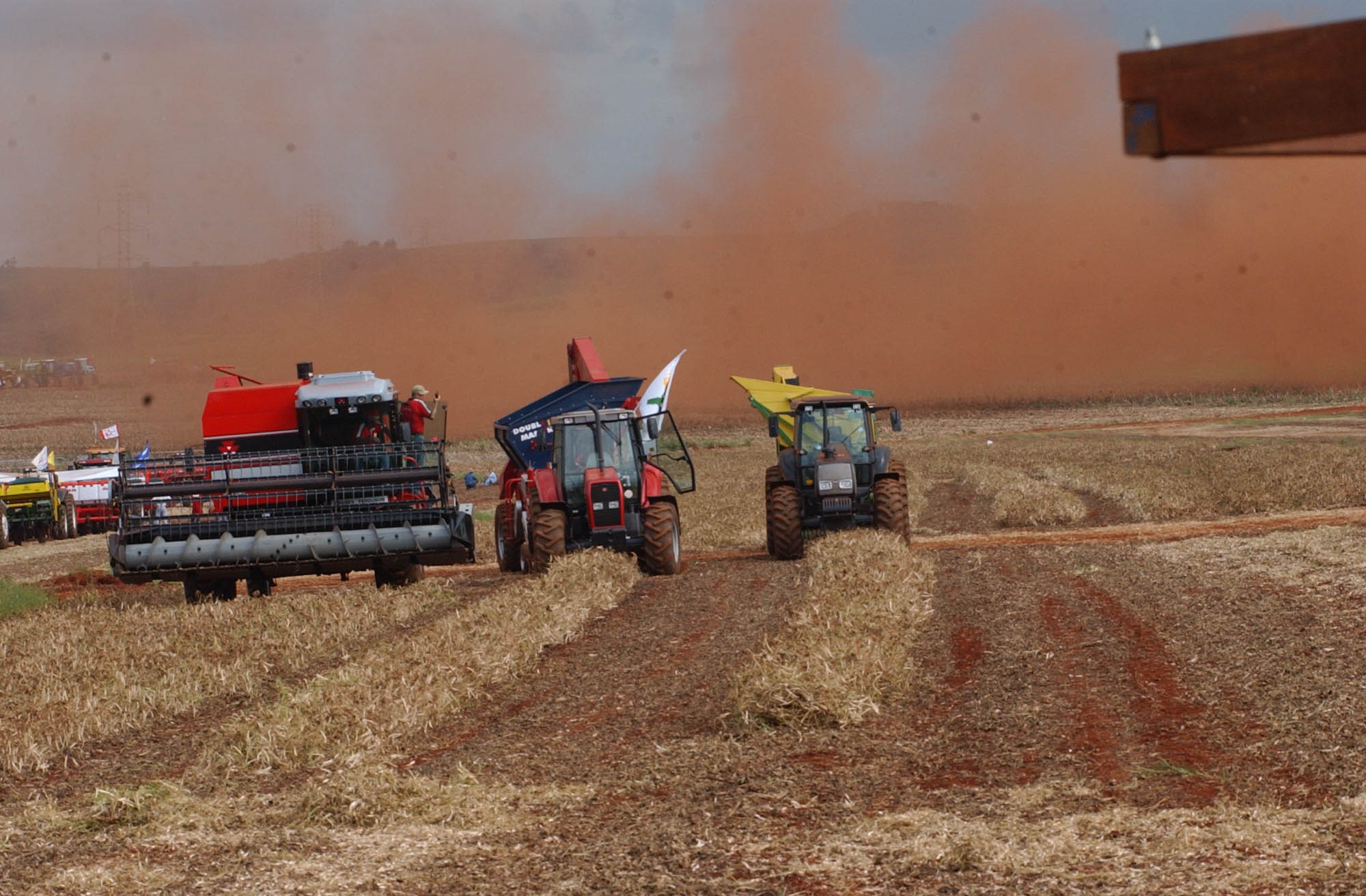 Brazilian farm photo courtesy of Agencia Brasil arquives