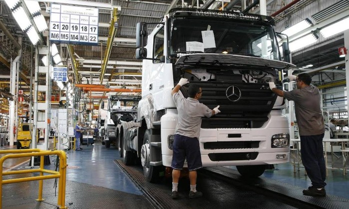 Mercedes-Benz layoffs in São Paulo, Brazil plant, Rio de Janeiro, Brazil, Brazil News