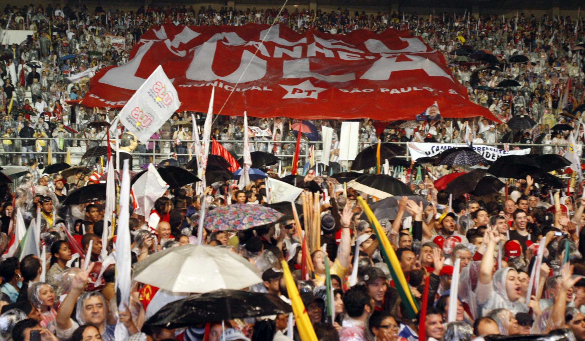 Brazil’s PT Worker’s Party Campaigns For Support