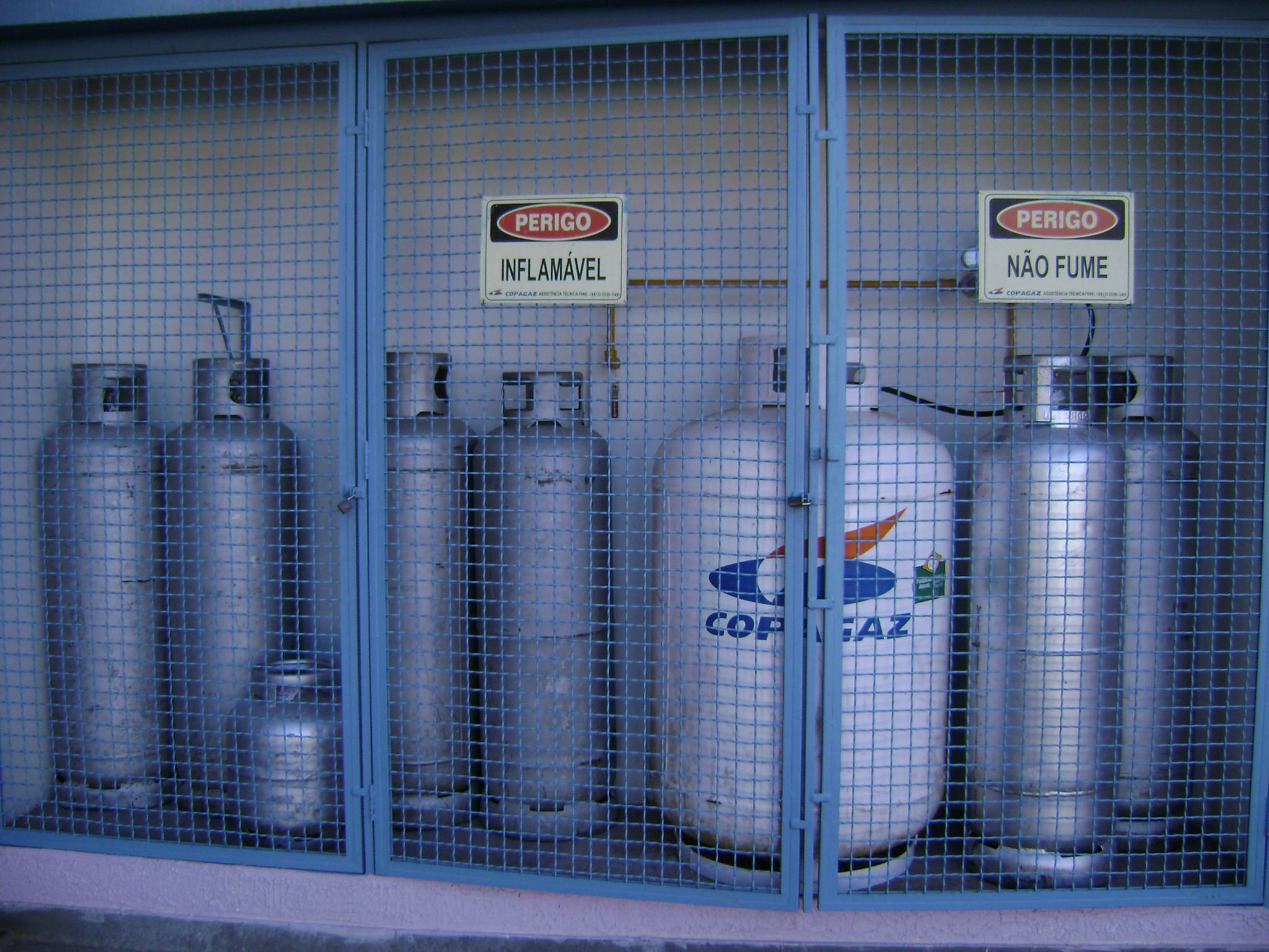 Gas for Cooking photo by Andrevruas CreativeCommons License