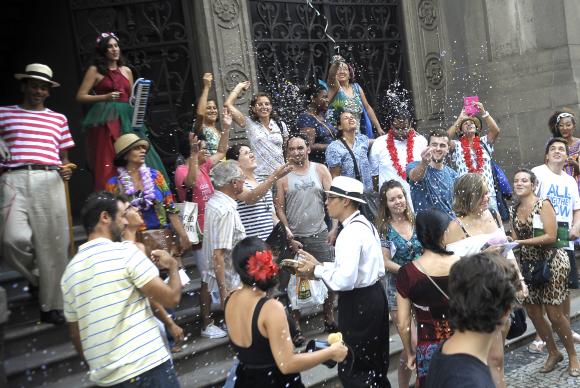 Rio de Janeiro, Brazil News, Brazil, Theatro Municipal, Theatro Municipal do Rio de Janeiro, Tours in Rio de Janeiro, History of Carnival, Historic Rio de Janeiro, Carnival in Rio de Janeiro, Carnival 2016