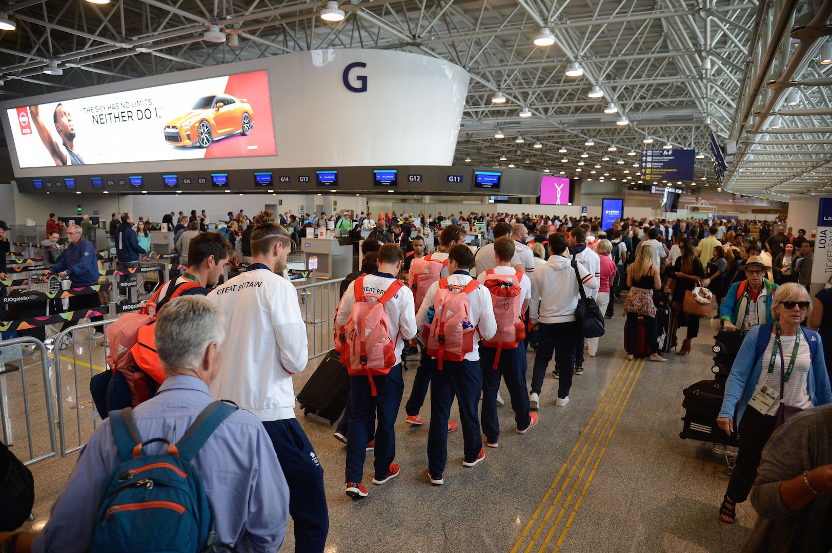 Brazil,Athletes and visitors alike flocked Rio's international airport Monday trying to fly home after the Olympics
