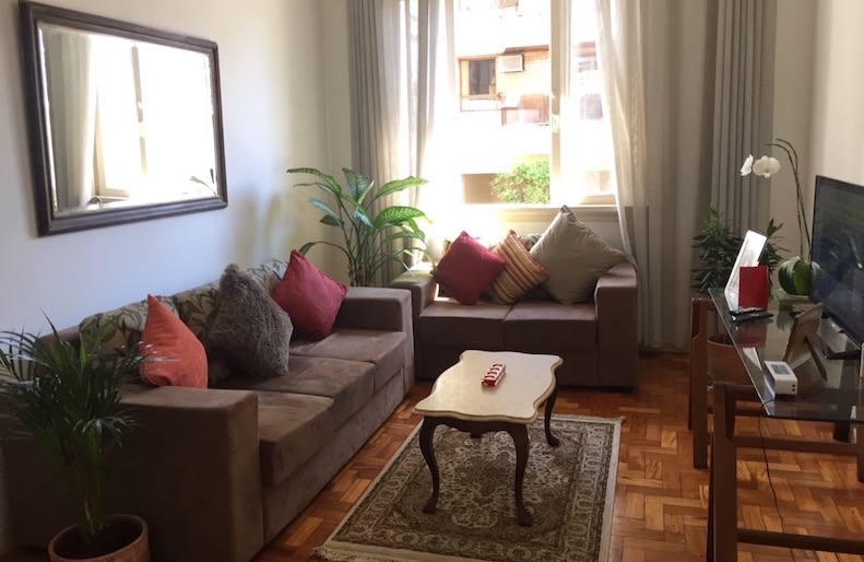 Leblon-Apt-Livingroom-small2