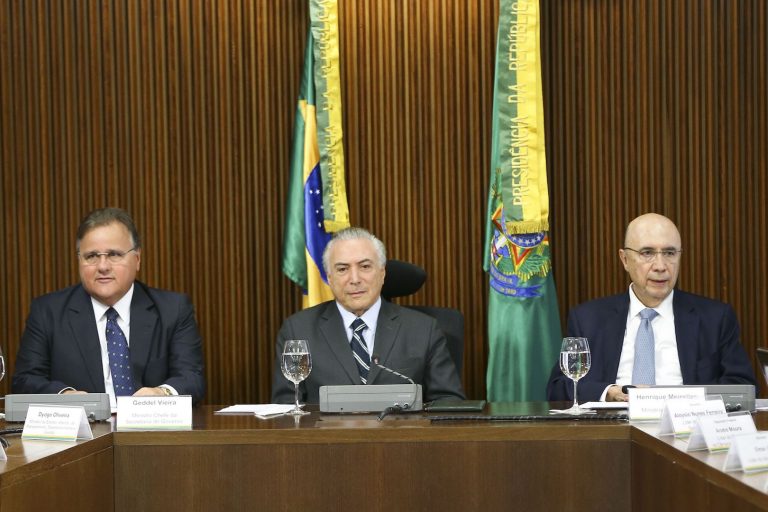 Brazil,Michel Temer (center) and Henrique Meirelles (left) are scheduled to attend the G20 meeting in China next week,