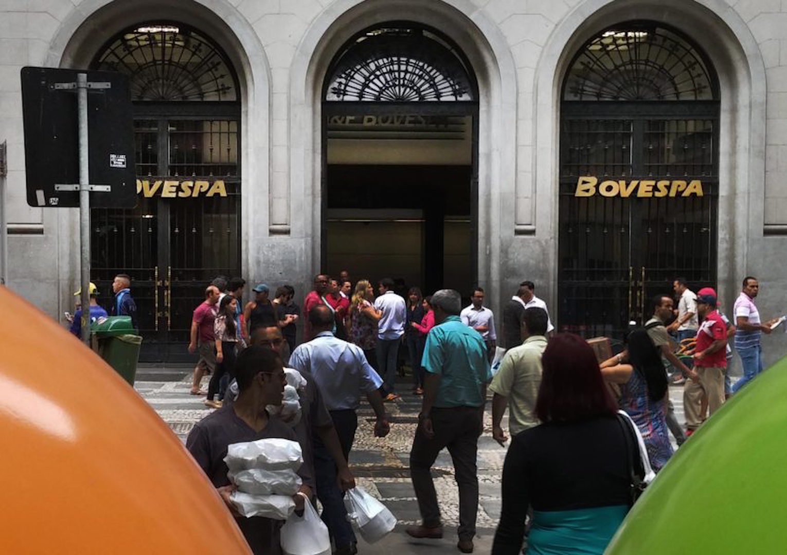 Bovespa market index drops with news of Donald Trump victory in US elections,