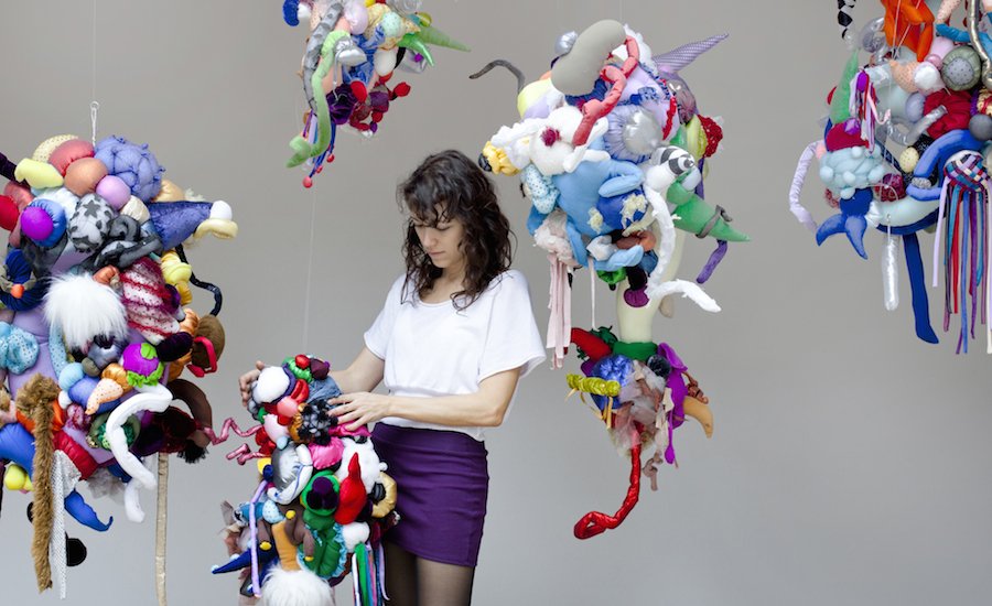 Artist Maria Lynch works on a previous exhibition, photo courtesy of Maria Lynch. Brazil, Brazil News, Rio de Janeiro, Oi Futuro, Oi Futuro Ipanema, art, visual arts, interactive, arts and culture