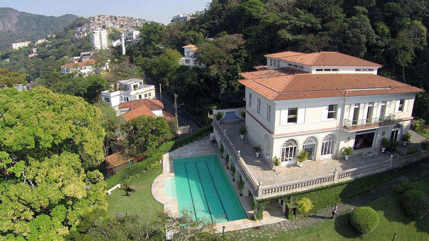 The Mansion will host a twelve hour-long pool party, Rio de Janeiro, Brazil, Brazil News
