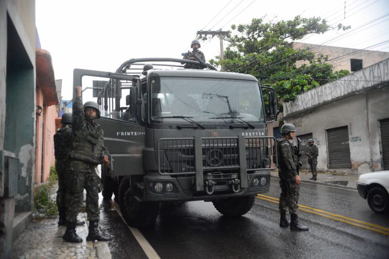 Brazil, Vitoria More armed forces personnel have been ordered to Vitoria to contain violence in the streets,More armed forces personnel have been ordered to Vitoria to contain violence in the streets,