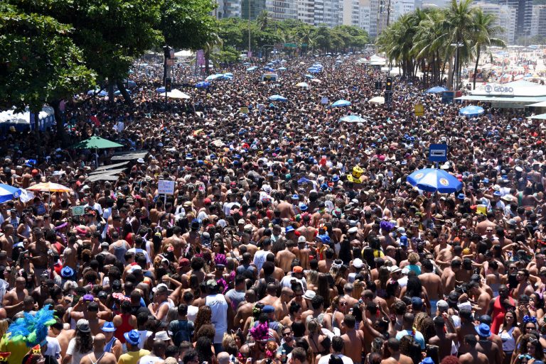 Chora Me Liga, bloco, Carnival 2017, Rio de Janeiro, Brazil, Brazil News