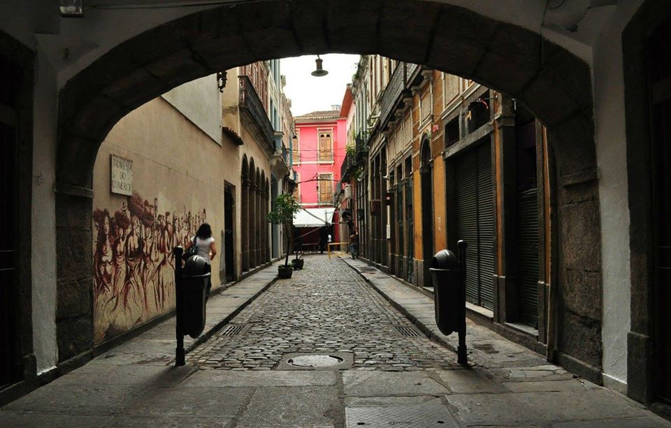 One of the stops on Sou+Carioca's urban legends tour, photo internet recreation.