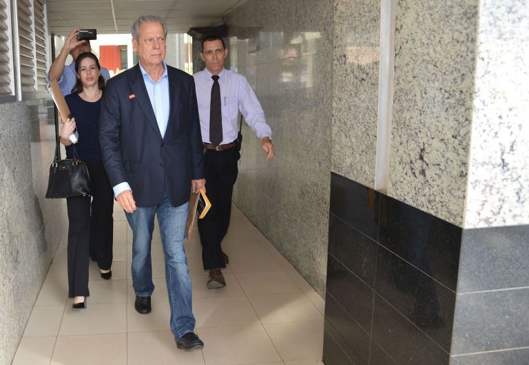 Brazil,Former Chief of Staff José Dirceu was authorized to leave prison by the Supreme Court on Tuesday,