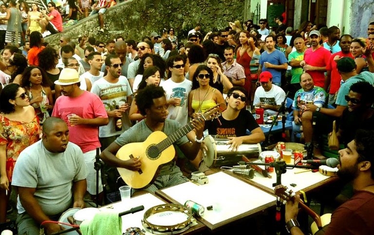 Rio de Janeiro, Rio News, Brazil News, pedra do sal, samba, live samba in Rio, traditional samba, roda de samba