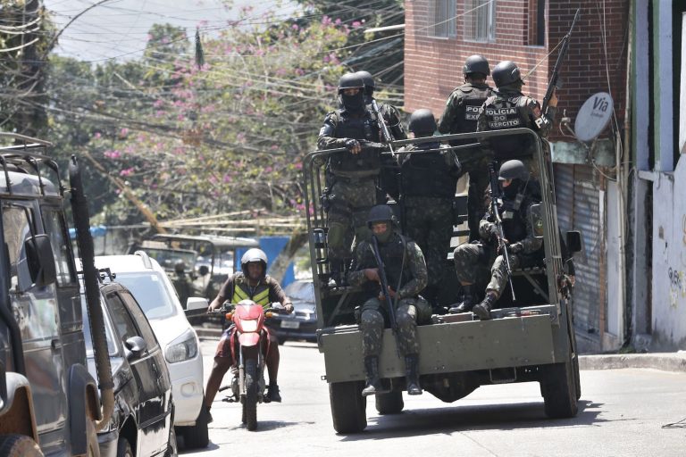 Brazilian Armed Forces Surround Rio’s São Gonçalo Neighborhood