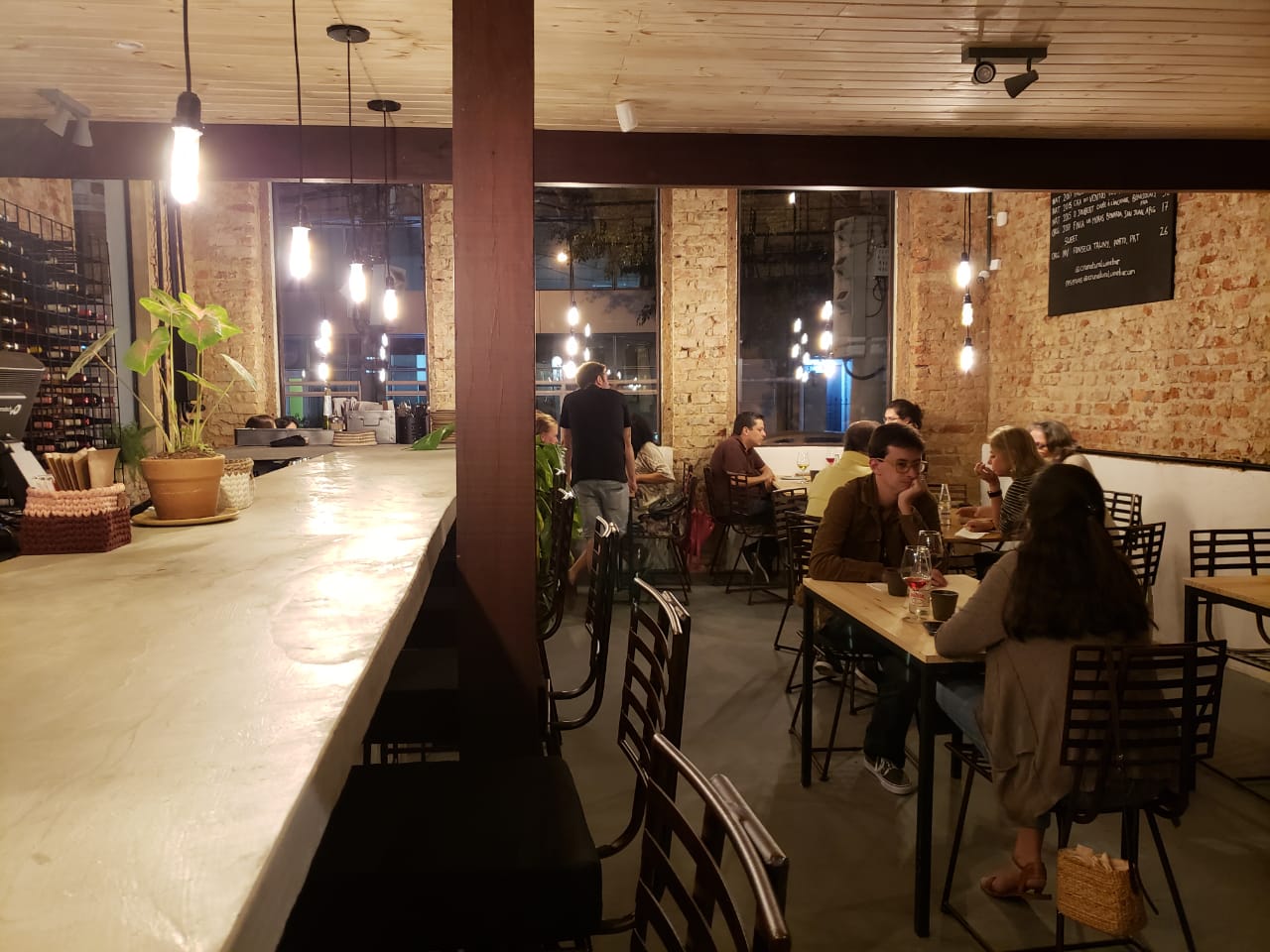 Selene Parry, a former architecture student, has been the brains behind Cru Natural Wine Bar, overseeing every detail of the restoration and interior design of their new Botafogo location, Rio de Janeiro, Brazil, Brazil News.