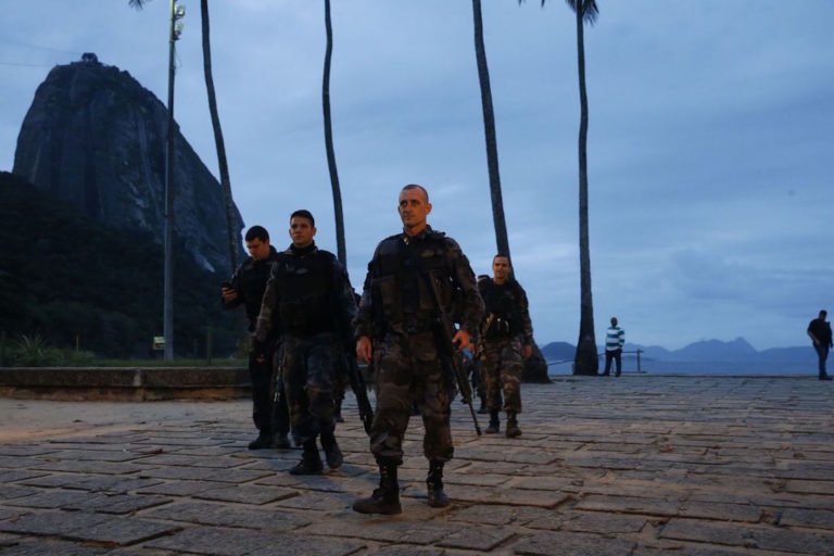 Brazil, Rio de Janeiro,Military police look for suspects in Urca neighborhood a day after intense shooting led to the close of Sugarloaf cable cars