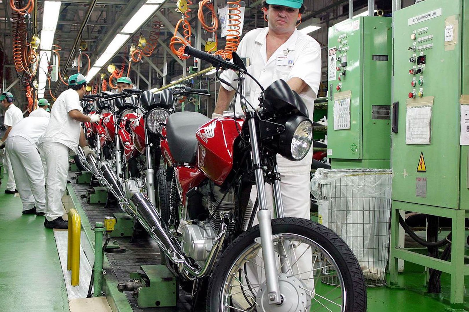 Brazil,Brazil's industrial production grew by 13.1 percent in June, the highest monthly increase since 2002